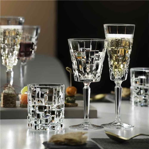 1509063 1509066 1509065 1509064_lifestyle